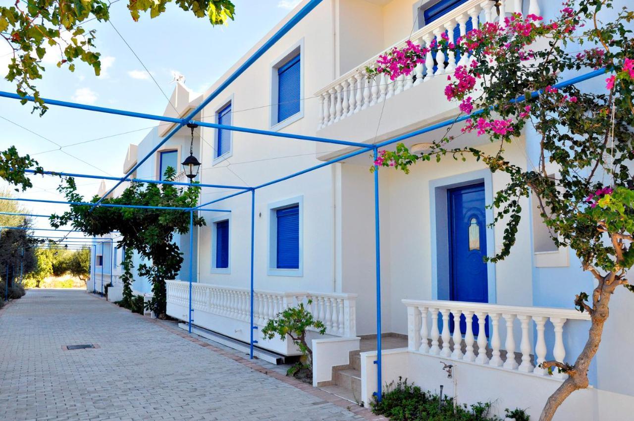 גנאדי Rita Mare Seafront Villas Heated Pools מראה חיצוני תמונה