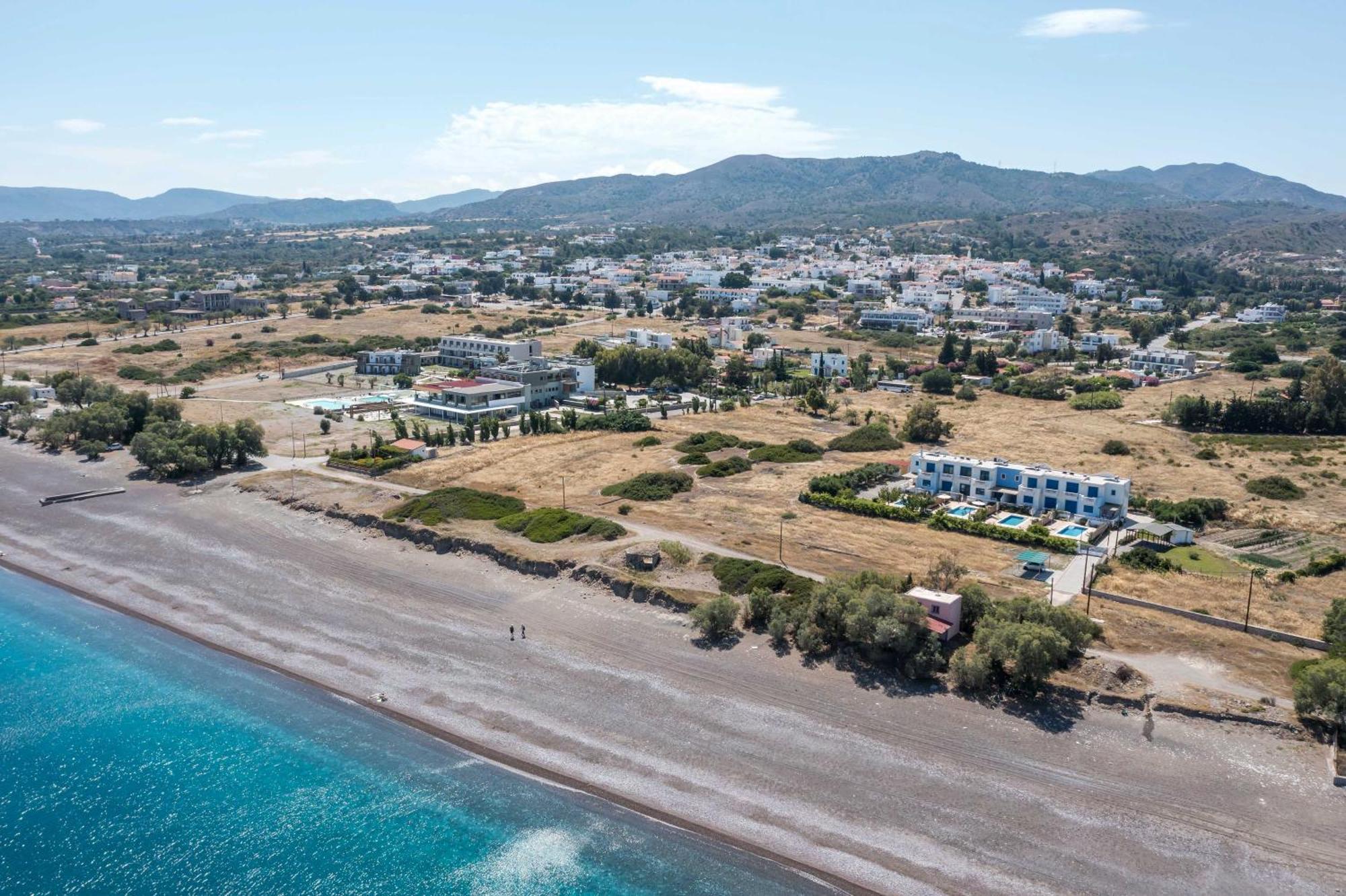 גנאדי Rita Mare Seafront Villas Heated Pools מראה חיצוני תמונה