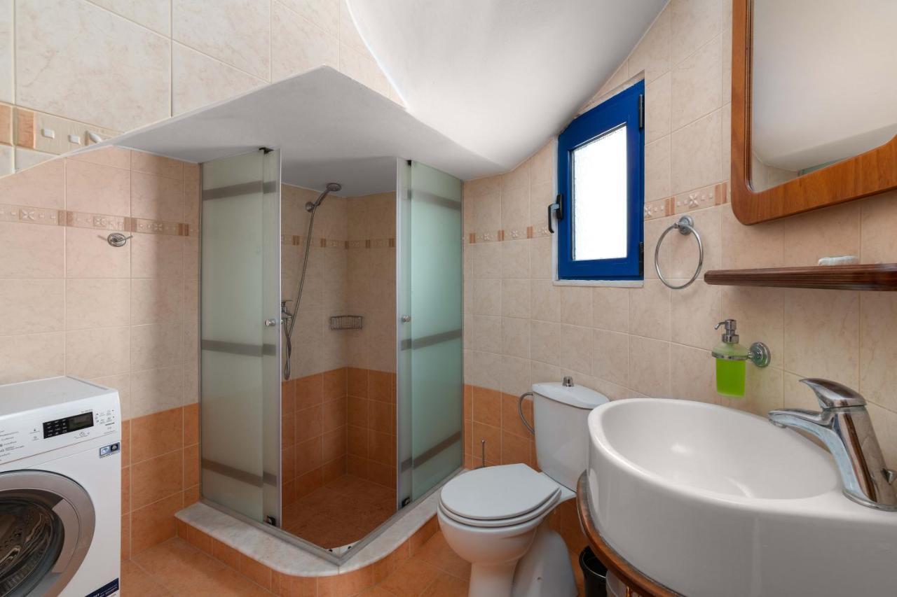 גנאדי Rita Mare Seafront Villas Heated Pools מראה חיצוני תמונה