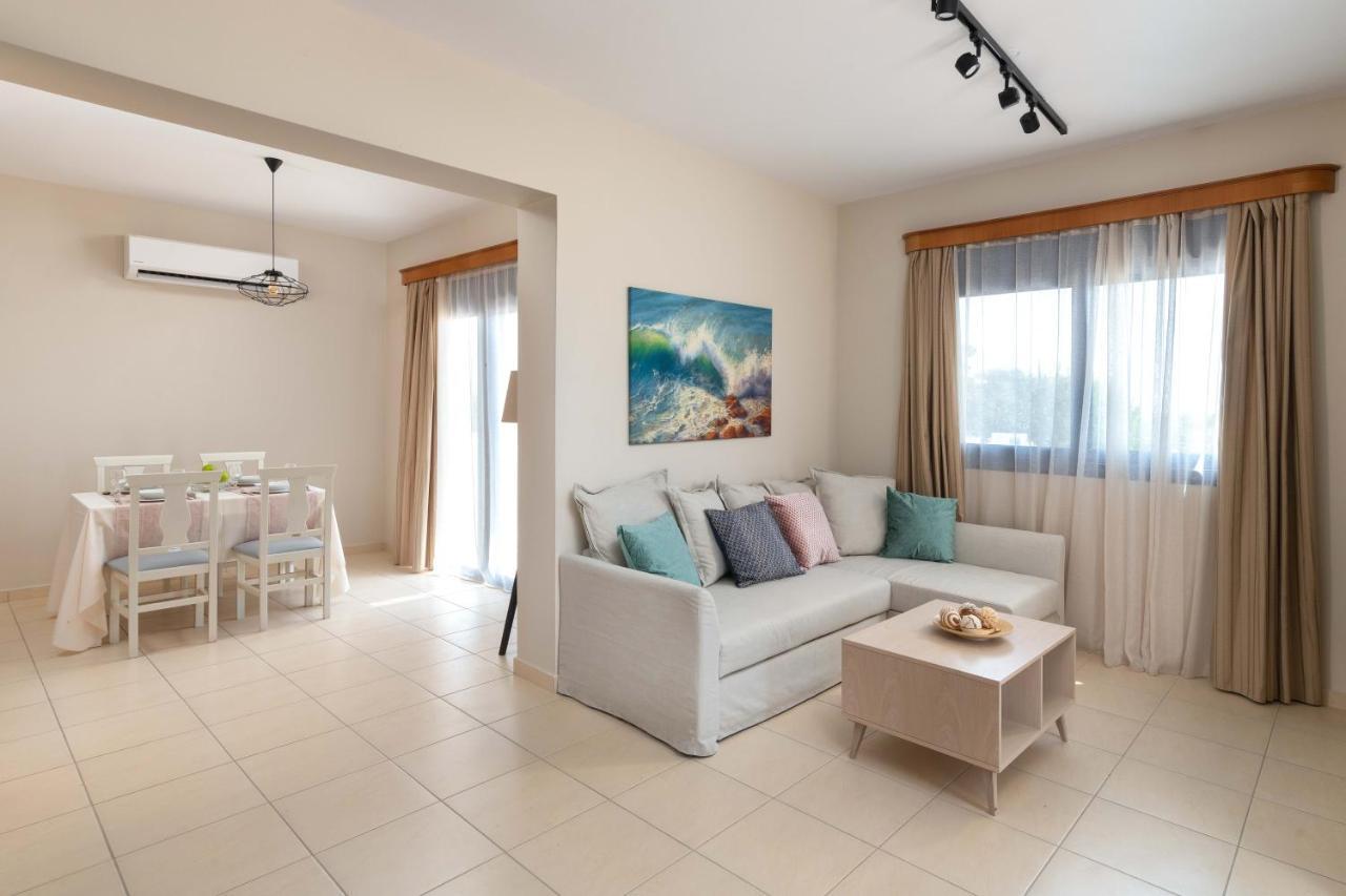 גנאדי Rita Mare Seafront Villas Heated Pools מראה חיצוני תמונה