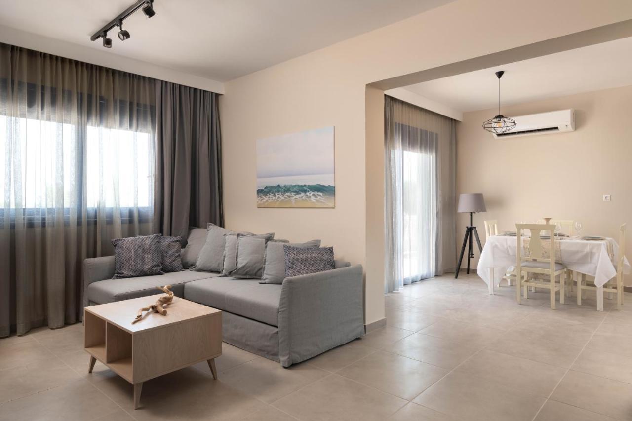 גנאדי Rita Mare Seafront Villas Heated Pools מראה חיצוני תמונה